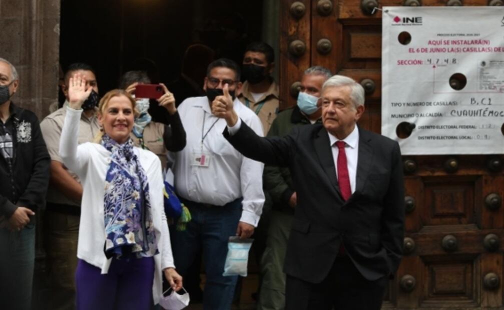 “¡Qué viva la democracia!”: AMLO vota este domingo 6 de junio