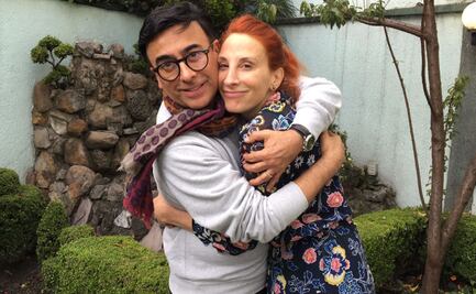 Adal Ramones y Mónica Huerta lograron así su hazaña amorosa