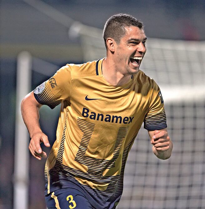 Gerardo Alcoba hizo el primero de la noche para los Pumas en CU (CHRISTIAN PALMA. AP)