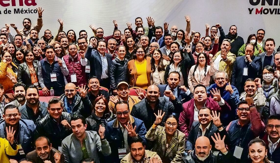 Claudia Sheinbaum Pardo, precandidata presidencial de Morena, PT y PVEM, se reunió con dirigentes y las bases de su partido para definir estrategias. foto: Especial