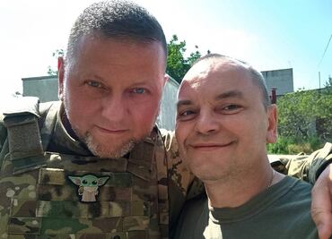 ¡Que la fuerza lo acompañe! Baby Yoda vuelve viral al comandante en jefe del ejército de Ucrania