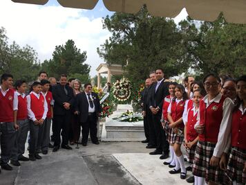 Rinden homenaje a Nazario Ortiz, ex gobernador de Coahuila