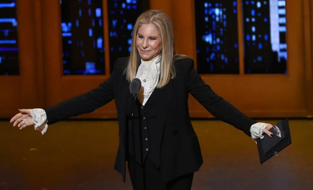 Streisand tiene dos perritas clonadas de su querida Samantha FOTO: ARCHIVO