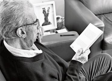 “La poesía también está en las rancheras de José Alfredo Jiménez”: una entrevista a Darío Jaramillo