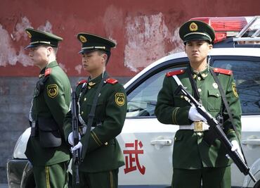 Accidente vehicular en China causa 17 muertos y 22 heridos