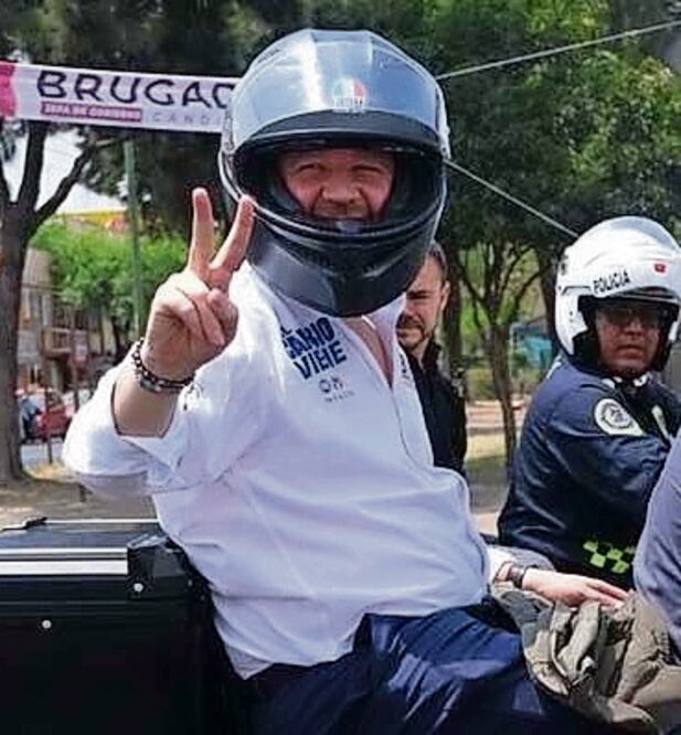 Santiago Taboada recorrió un mercado en la alcaldía GAM. Foto: Graciela López / Cuartoscuro