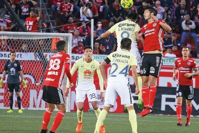 Hace su muro en la frontera