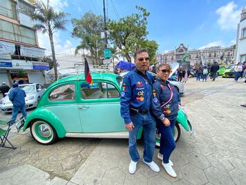FOTOS Automovilistas exhiben vehículos “tuneados” en Cuajimalpa