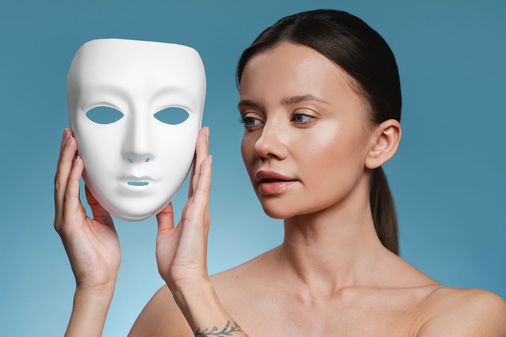 Las máscaras de luz LED están revolucionando el skincare. Foto: Freepik