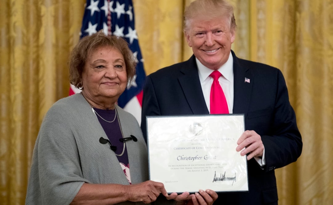 Minnie Grant, madre de Christopher, estuvo en el homenaje realizado en la Casa Blanca el lunes. Foto: AP