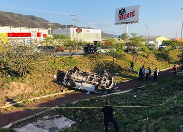 Policías de Tamaulipas vuelcan auto en presunto estado de ebriedad