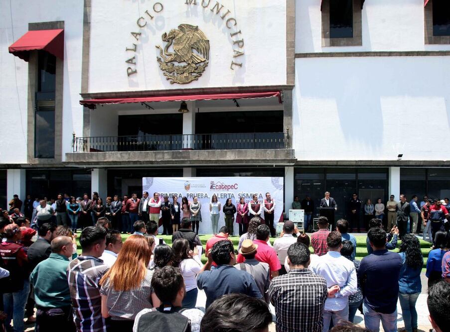 Ecatepec requiere de 120 alertas sísmicas para colocarlas en los puntos prioritarios del territorio local, (Foto: Emilio Fernández / EL UNIVERSAL)