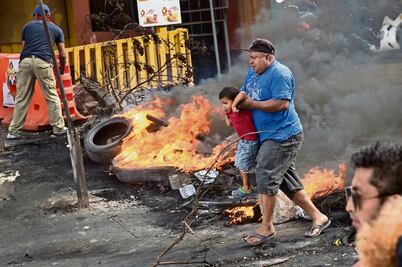 Honduras se hunde en la violencia poselectoral