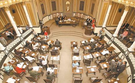 Congreso de Puebla definirá ruta para elegir interino en la tarde