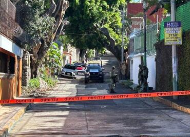 Fiscalía decomisa leones, drogas y armas tras cateo de residencia en Cuernavaca