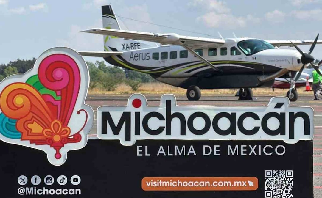El primer vuelo fue recibido ayer lunes Aeropuerto Internacional de Morelia / Foto: Especial