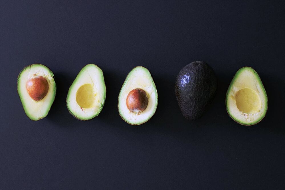 El aguacate contiene fibra que favorece la pérdida de peso / Fotos: Unsplash.com y Pixabay