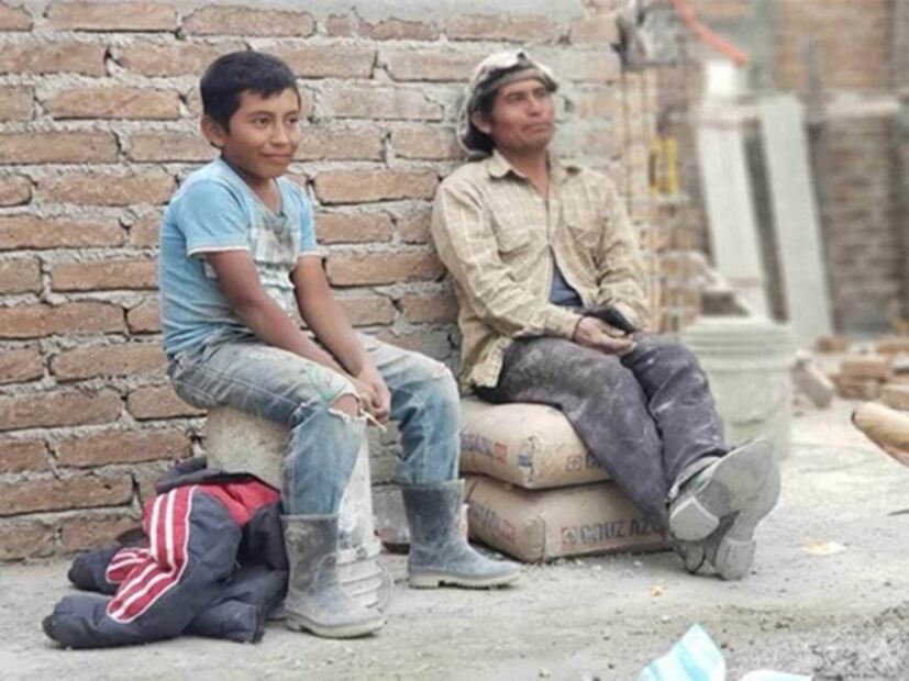 El niño albañil con 9.7 de promedio que sueña con ser arquitecto