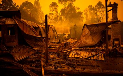 Desalojan a miles de sus hogares por severos incendios forestales en Australia