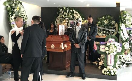 Dan el último adiós al luchador Villano III