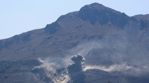 Rebeldes hutíes de Yemen reportan 38 muertos por bombardeos estadounidenses; ataque fue en puerto petrolero