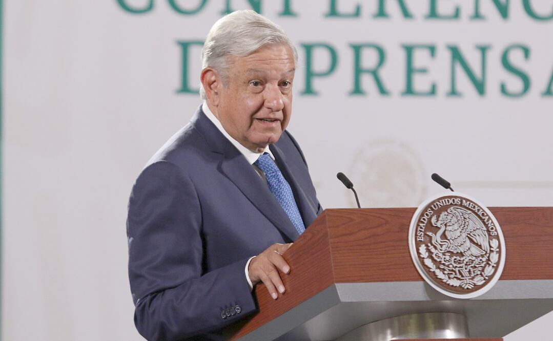 AMLO se vuelve a camuquear