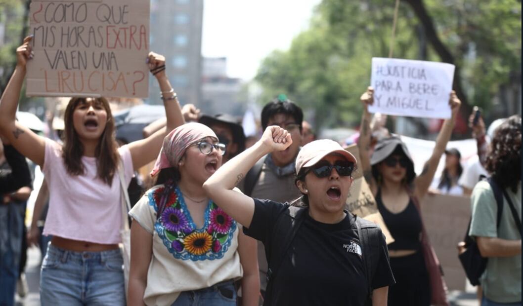 Colectivos de trabajadores se suman a la jornada de movilizaciones por el Día del Trabajo, el jueves 1 de mayo de 2025; comparten exigencia de reforma sobre 40 horas laborales. Foto: Gabriel Pano/EL UNIVERSAL