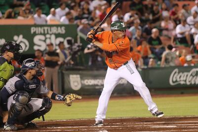 Leones derrotan 6-1 a Sultanes en la Serie del Rey