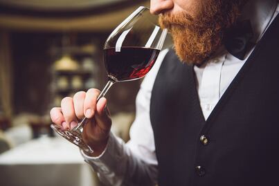 ¿Cuál es la diferencia entre aroma y olor en vinos?