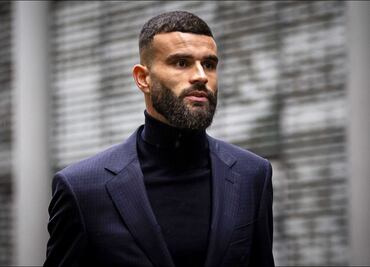 El futbolista Rai Vloet podría recibir una pena de prisión por conducir ebrio y causar un accidente