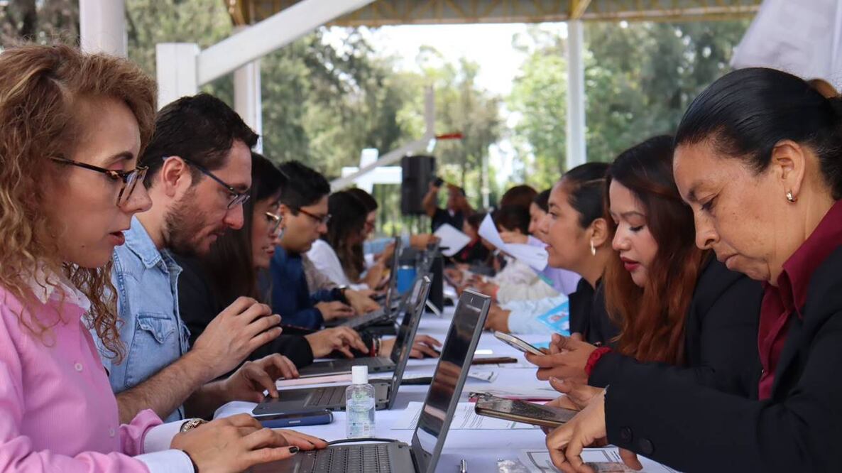 Concluyen credencialización para maestros rurales. Foto: SEP