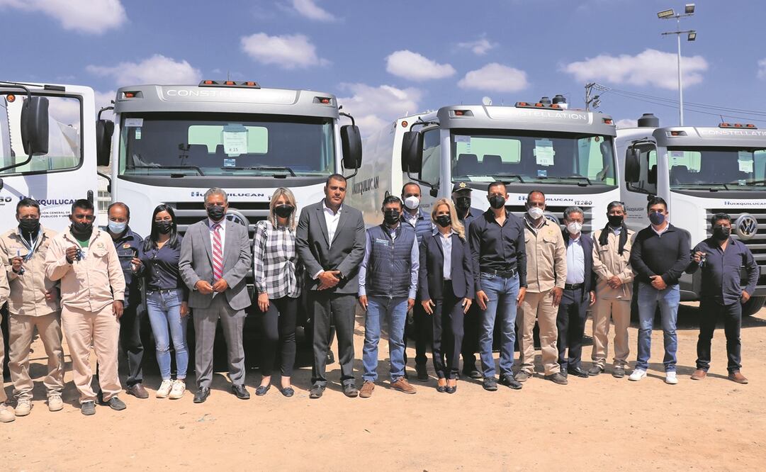 La edil entregó 18 camiones recolectores de basura. Foto: Especial 
