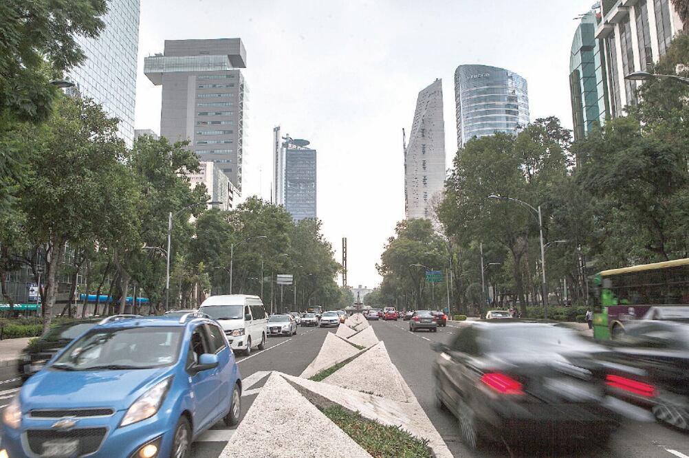 Frente a la Glorieta de Colón se proyecta edificar uno o dos rascacielos, un centro comercial y oficinas corporativas en la actual zona ocupada por el hotel Fiesta Americana, así como dos predios colindantes (ARCHIVO EL UNIVERSAL)