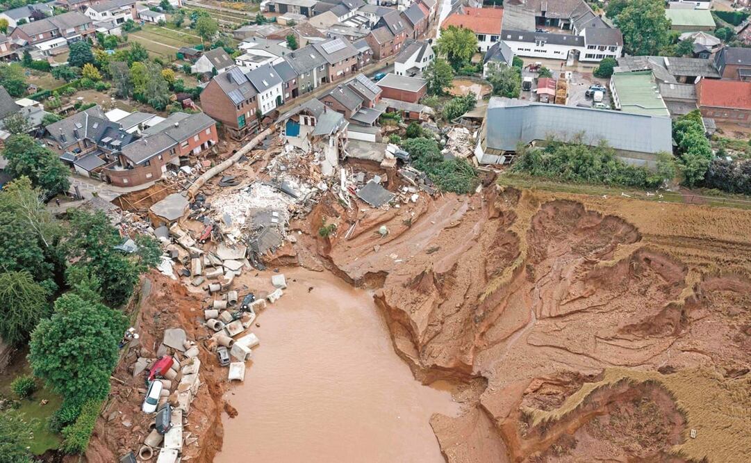 Diversas áreas quedaron completamente destruidas en Erftstadt, Alemania, tras las lluvias e inundaciones registradas en los últimos días. Foto: Sebastien Bozon. AFP