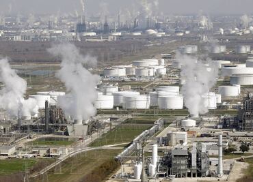 Pemex compra refinería Deer Park al contado en Texas; paga 600 mdd a Shell