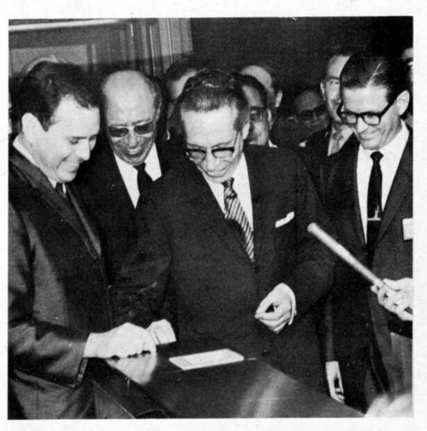 Los amantes de los objetos del Metro