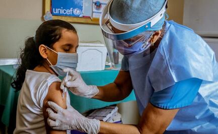 Pfizer asegura que 3 dosis de su vacuna contra Covid produce fuerte inmunidad en niños