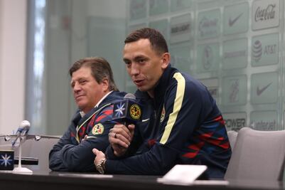 Con Ochoa, la portería se quedaría en buenas manos: Marchesín