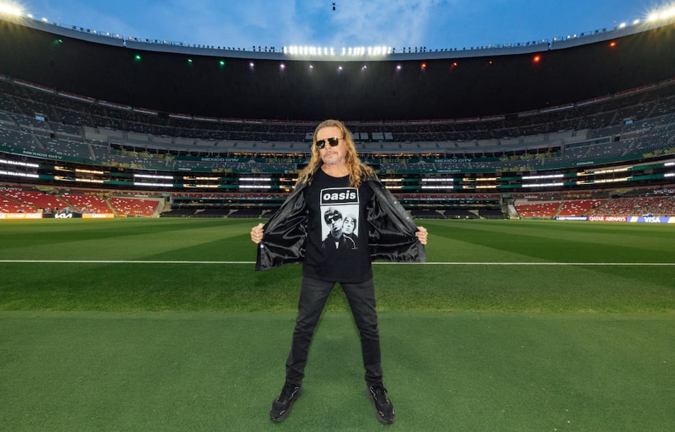 Fher Olvera, líder de Maná, durante el ensayo de la banda jalisciense en el Auditorio Ciudad de México.
Foto: Juan Botero, cortesía