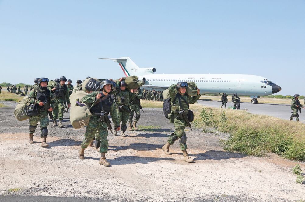 El personal militar llegó a la ciudad de Reynosa a bordo de aviones de la Sedena, y de ahí se desplegará a los municipios (ESPECIAL)