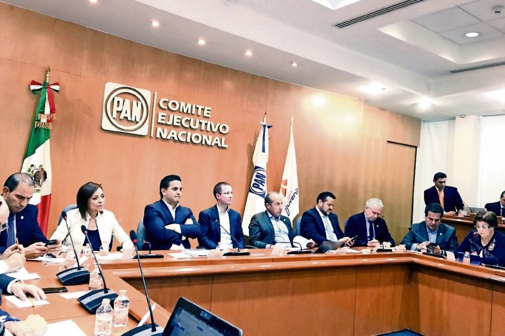 Ricardo Anaya en compañía del ex presidente Felipe Calderón, dijo que Josefina Vázquez Mota es la mejor opción para contender por el Edomex (TOMADA DE TWITTER DE LAURA ROJAS)