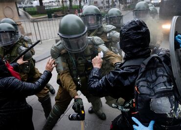 Arranca romería para conmemorar los 50 años del golpe en Chile, entre violencia