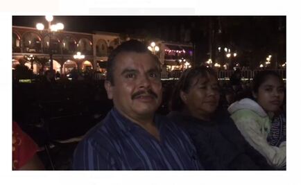 Familia veracruzana espera en el frío la llegada de AMLO