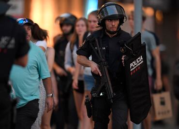 Pide Consulado de México en Barcelona a connacionales ir a sede diplomática