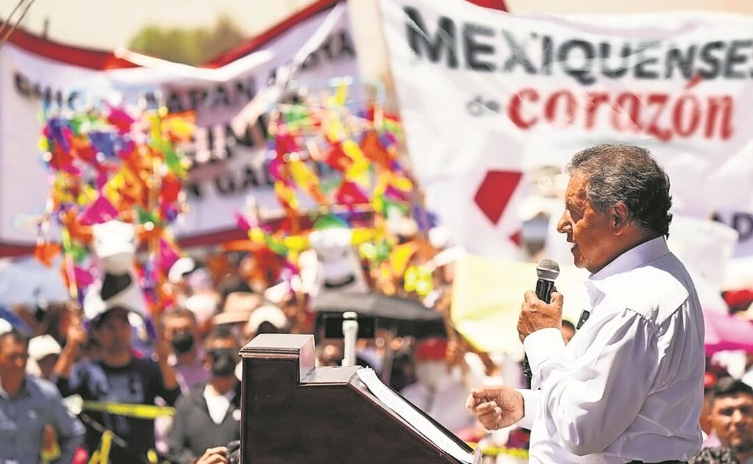 Higinio Martínez, durante la convención con militantes.