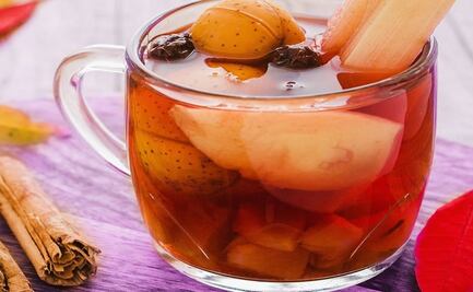 Descubre cuál es el origen del ponche de frutas