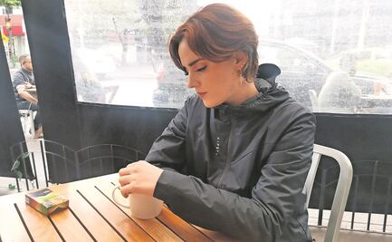 "Me amenaza con desfigurarme la cara", dice Ophelie; policía no atiende sus denuncias