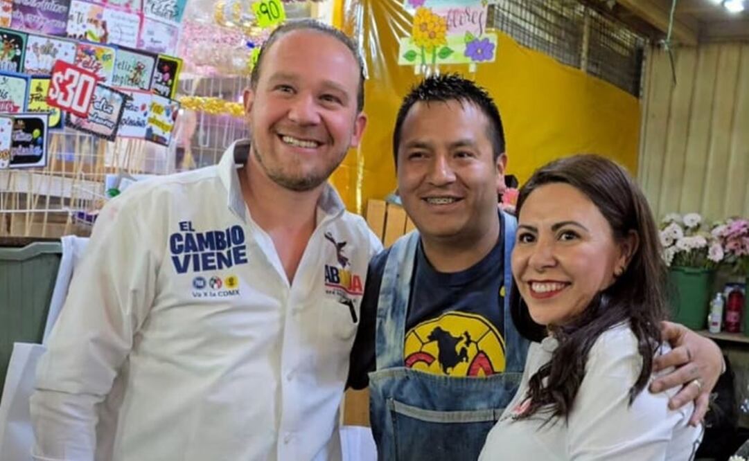 Santiago Taboada en el Mercado de Jamaica. Foto: Captura de video de la cuenta de Instagram de Santiago Taboada