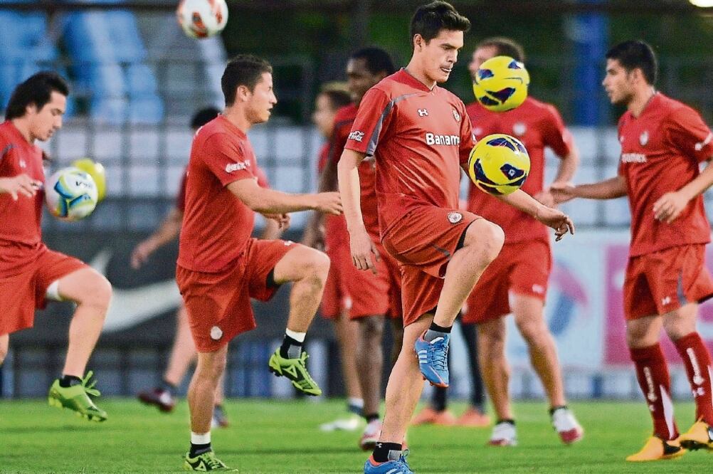 El conjunto Choricero reconoció la cancha del equipo brasileño (MARCELO FRÍAS. JAM MEDIA)