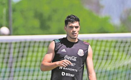 Raúl Jiménez quiere anotarle gol a Argentina